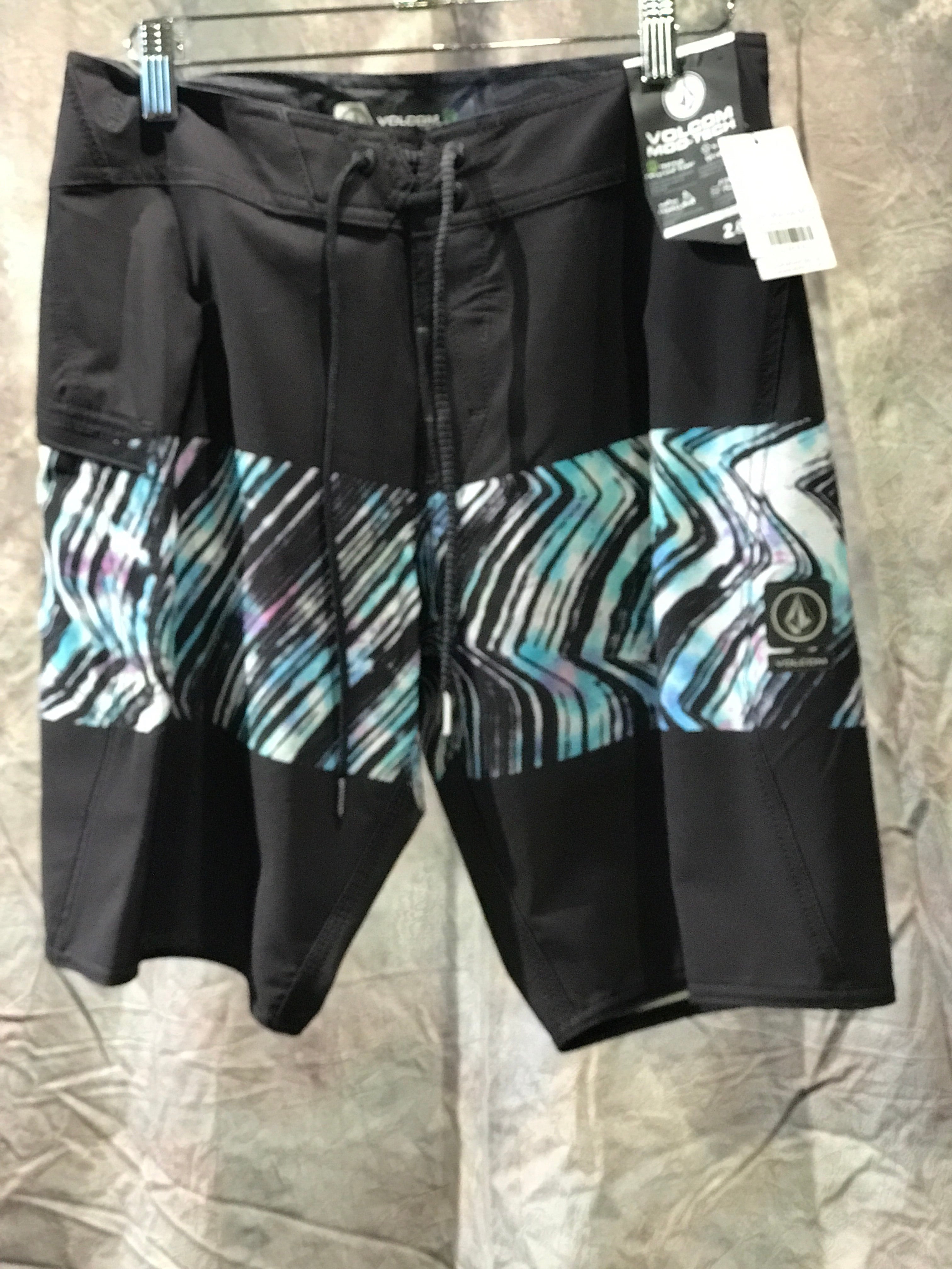 Volcom Macaw Mod 20